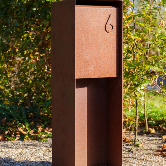 Brievenbus van cortenstaal, design