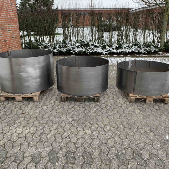 Ronde borderrand van cortenstaal - groot & hoog model