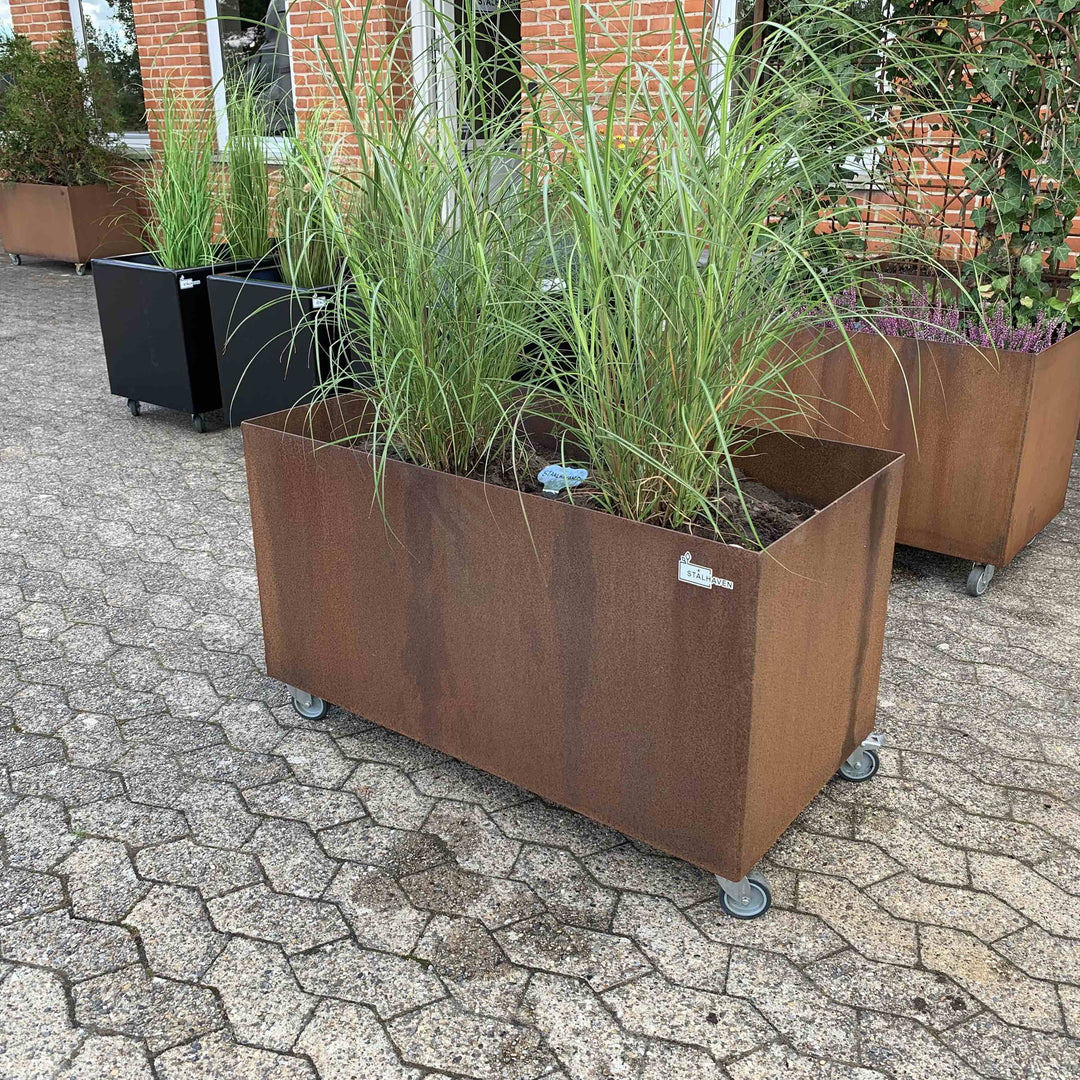 Plantenbak met wielen