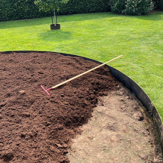 Maatwerk: Borderrand van 2 mm cortenstaal