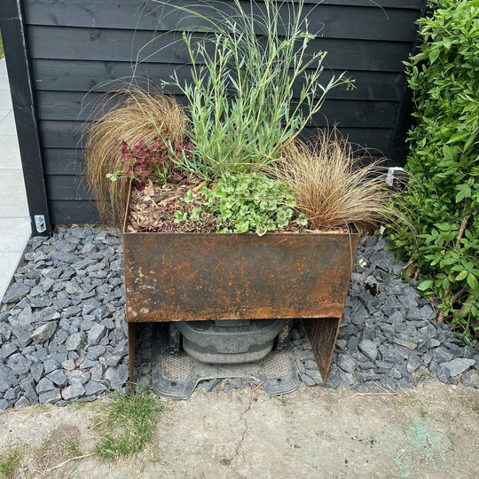 Overkapping voor robotmaaier